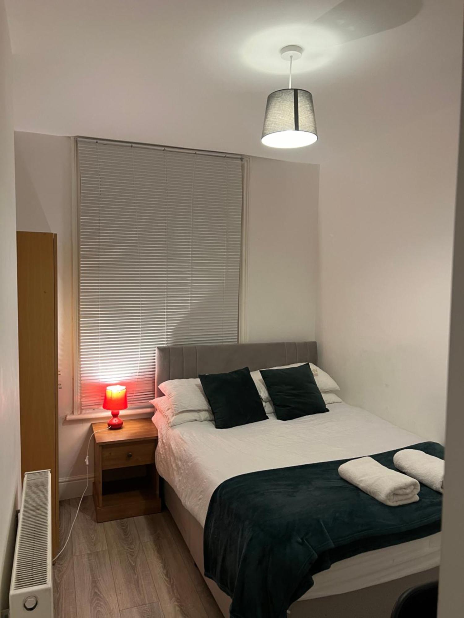 The Coral Guest House 1 Fratton Park Portsmouth Eksteriør bilde